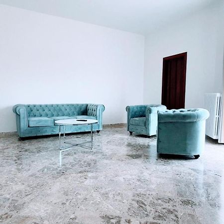 Angela'S Apartment. Elegant Two Bedroom House In Irsina Extérieur photo