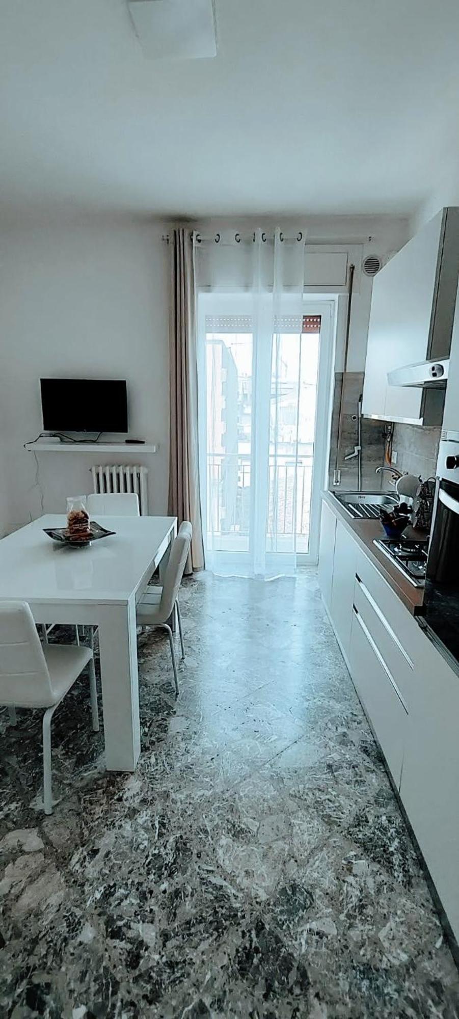 Angela'S Apartment. Elegant Two Bedroom House In Irsina Extérieur photo
